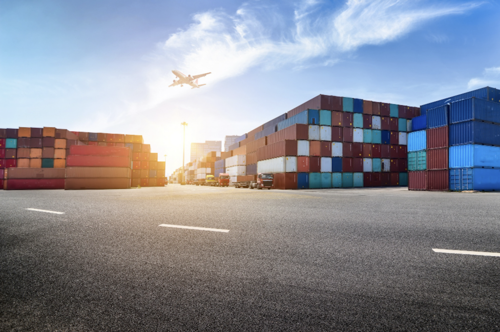 5 errores comunes al importar piezas industriales a México que pueden costarte miles de pesos