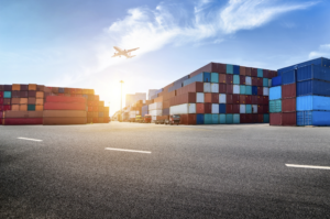 5 errores comunes al importar piezas industriales a México que pueden costarte miles de pesos